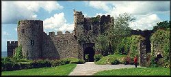 Manorbier Castle, 5m südwestlich von Tenby, Pembrokeshire, SW-Wales 