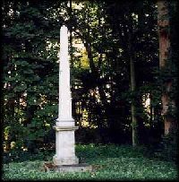 L'obelisque d'Heloïse et d'Abélard